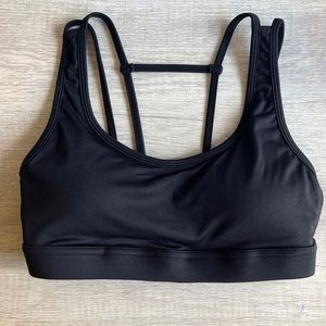 Ptula sports bra - black